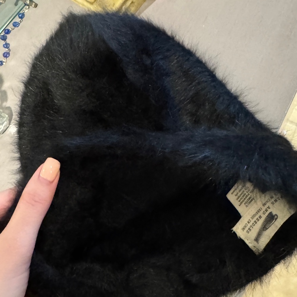 Pins & Needles Black Fuzzy Hat - Picture 2 of 3